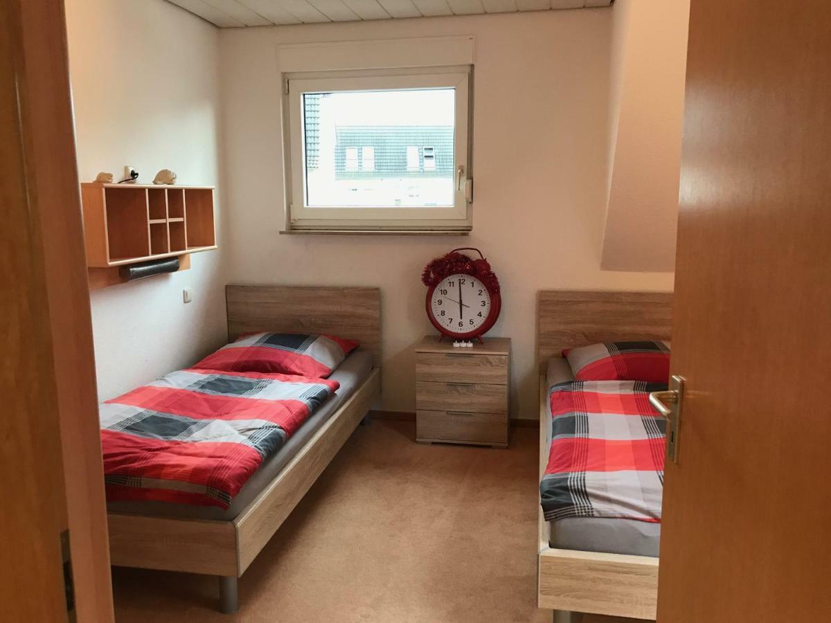 Messe Cgn/Dus Grossraeumige Wohnung In Guter Verkehrslage Leverkusen Zewnętrze zdjęcie